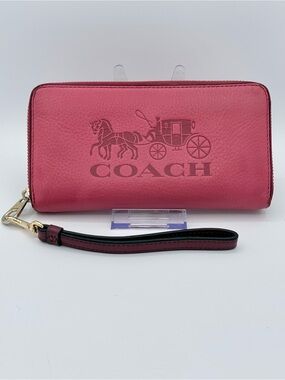 COACH Horse & Carriage Accordion Zip Wristlet Wallet | Raspberry Pebble‎ Leather